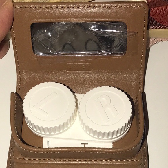 COACH lens case - Picture 2 of 4